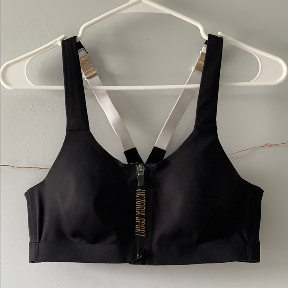 Victoria’s Secret Knockout Front Close Sports Bra